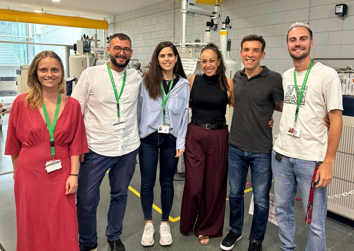 Laura Castañar Acedo (@laura_castanar) on Twitter photo <a href="/nmr900/">Magnetic Resonance News</a> <a href="/ICIQchem/">ICIQ</a> And special thanks to <a href="/BuresGroup/">BuresGroup</a>, <a href="/CarlaAlamillo/">Carla Alamillo Ferrer</a> and all the group for the kind hospitality during my visit! It was a real pleasure to meet both old friends and new ones!
Great science and even better company!
#chemistrycommunity #ManchesterReunion <a href="/nmr900/">Magnetic Resonance News</a> <a href="/ICIQchem/">ICIQ</a> And special thanks to <a href="/BuresGroup/">BuresGroup</a>, <a href="/CarlaAlamillo/">Carla Alamillo Ferrer</a> and all the group for the kind hospitality during my visit! It was a real pleasure to meet both old friends and new ones!
Great science and even better company!
#chemistrycommunity #ManchesterReunion