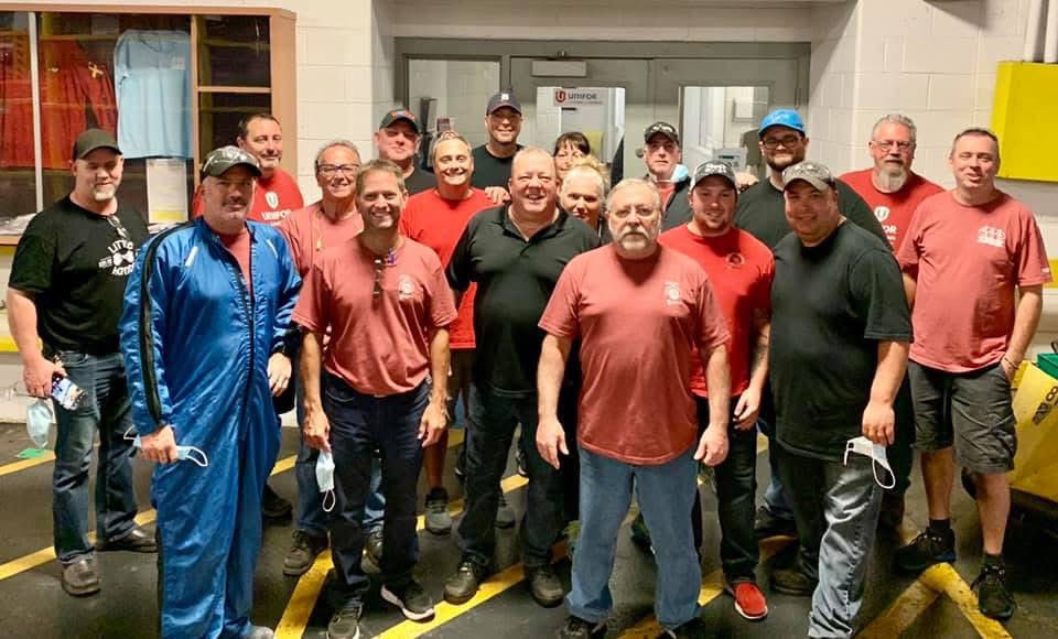 LOCAL444UNIFOR's tweet image. The 2020 Local 444 Windsor Assembly Midnight Representation!
Holding it down in the twilight hours -dedicated, dependable, and always there for the members.
#Uni444Strong #WindsorAssembly #MidnightCrew #UnionProud