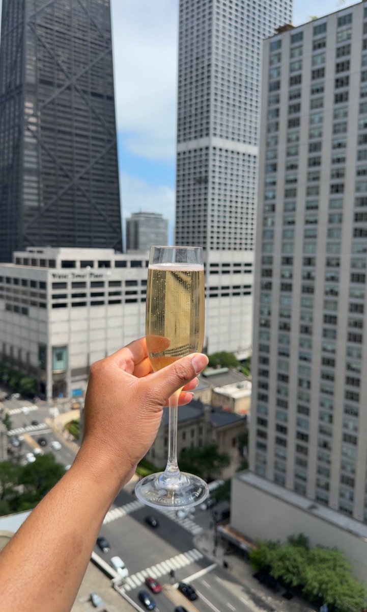 blaqve's tweet image. SUMMERTIME IN THE CHI