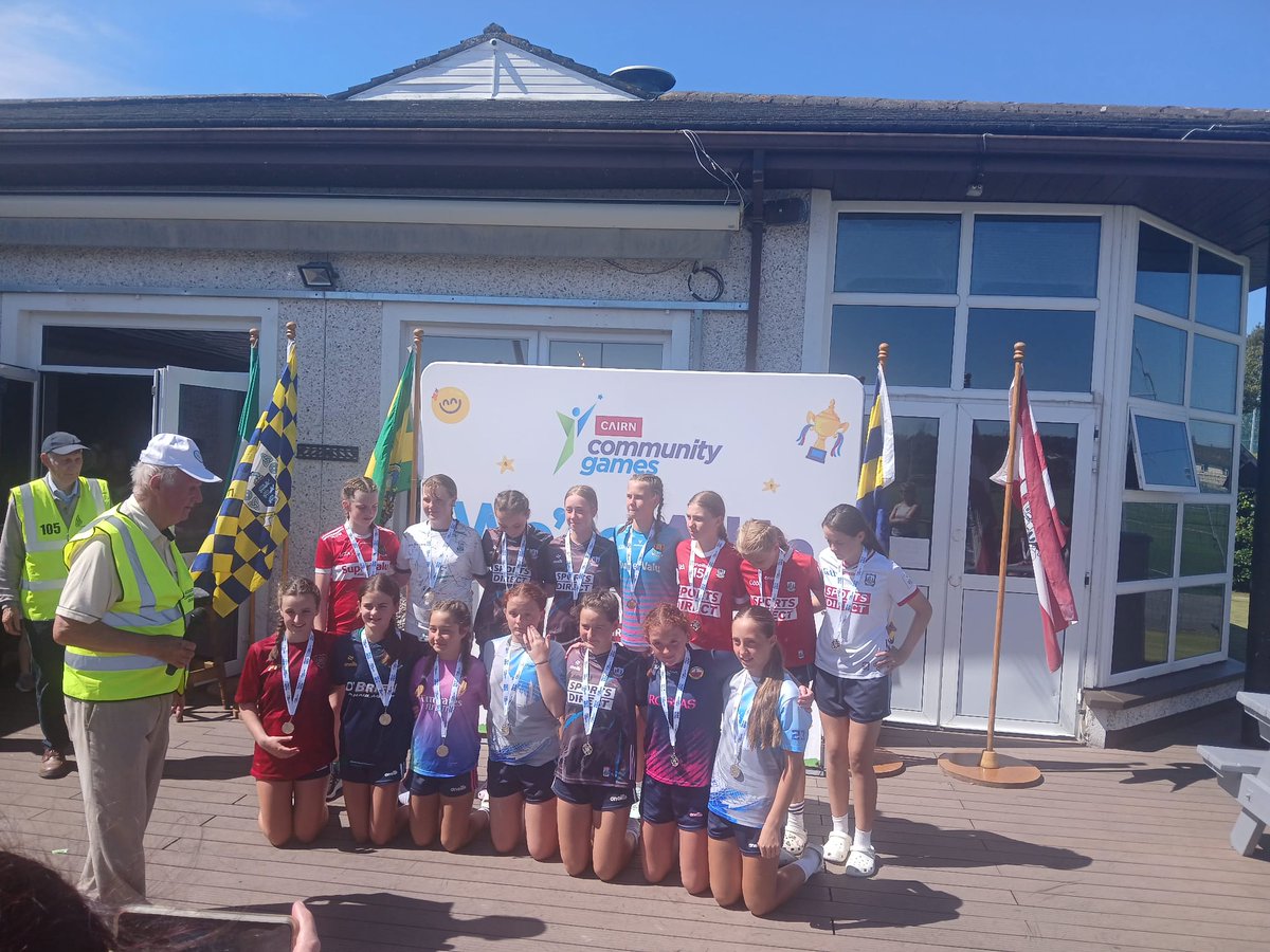 Cairns Community games 2025
Congratulations to Katie Browne and the u12 community team who won the munster final and now go on to represent Munster in Carlow .
Hard luck to Ella,Leah, Elena, Katie in the u14 team who lost out to a strong Clare side in the final.
