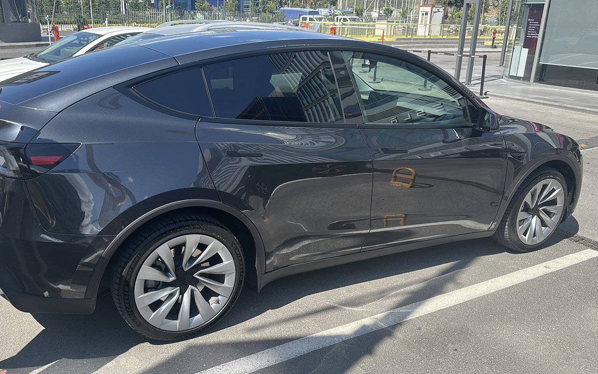 4 lastik, celik jant ve sensor fiyatini bilen yazabilir mi?