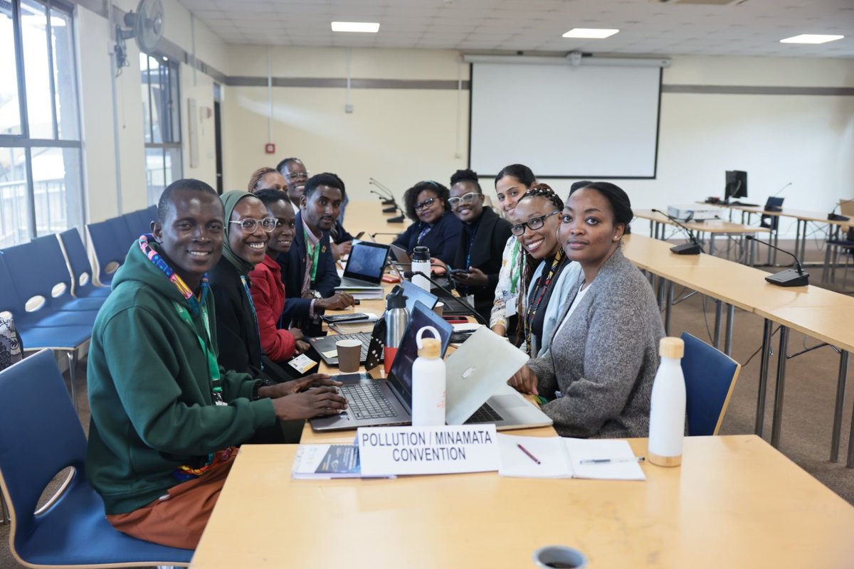 UNEP_Africa's tweet photo. From pollution and plastics to biodiversity, climate, and trade, Africa’s priorities are being written now.

At #2025RCMAfrica, major groups and stakeholders gathered to draft positions on #AMCENat40, #UNEA7, #COP30, Minamata, CITES, CMS, RAMSAR, and INC 5.2.

This is how Africa shapes the global agenda.

#ReflectReimagineRise #AMCENAt40 #AMCENWEWANT