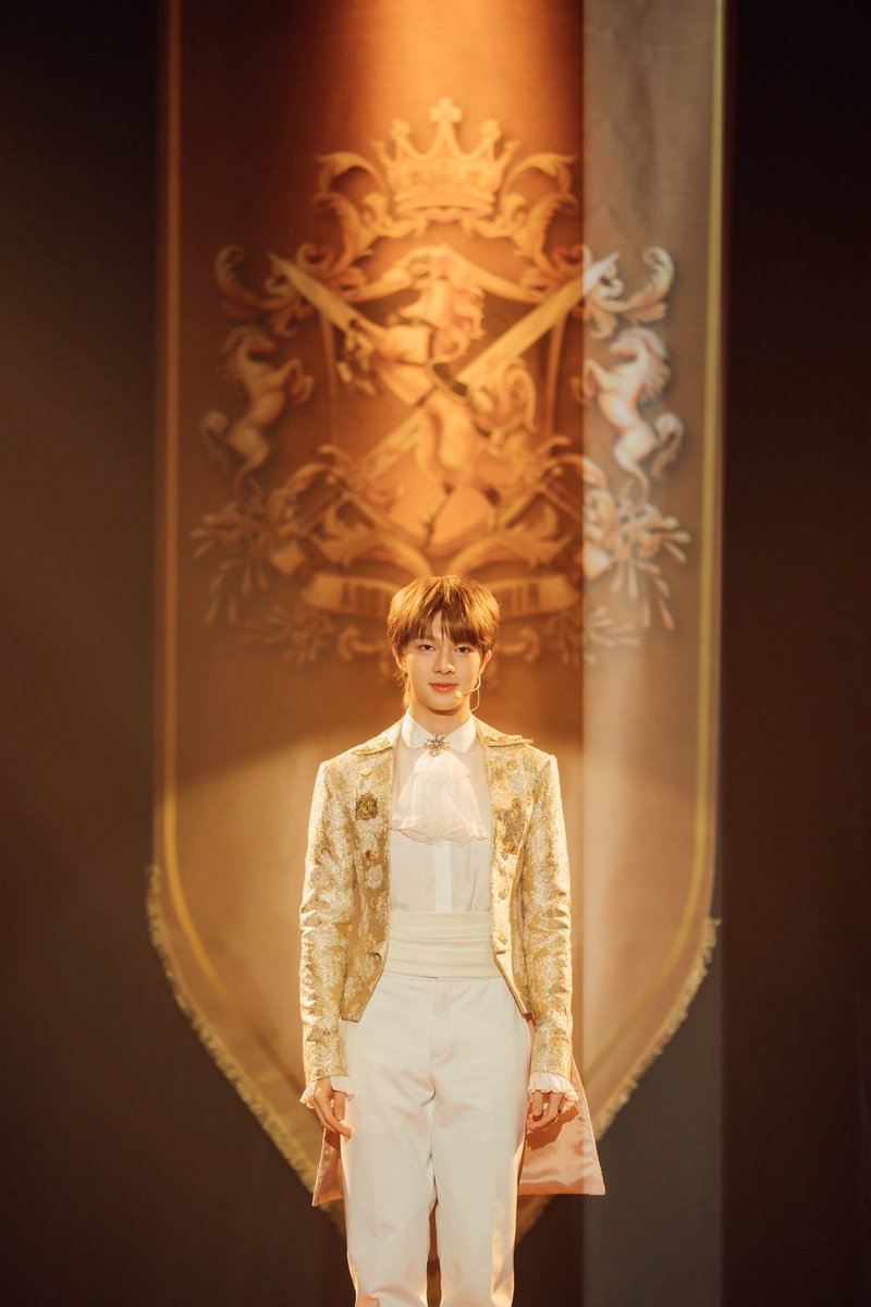 CwrNew's tweet photo. เริ่มตอบคำถามแล้วครับ คณินทร์เข้าใจฟีลนางงามเลย จับใจแค่ไหน บอกกันมาหน่อยย โหวตให้คณินทร์ด้วยน้า
ROYAL ROUND ONE
#TheNextPrinceEP11 https://t.co/WBinTGpFPF