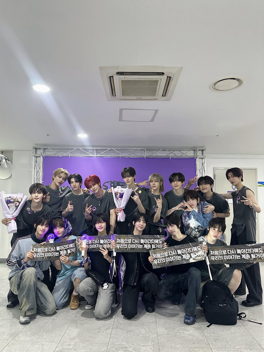 IDID_starship's tweet image. [📸] #IDID_IT
크래비티 선배님들께서 지금껏 증명해오신 이야기를 이렇게 직접 마주하니, 저희 아이딧도 멈추지 않고 갈망하며 마침내 만들어내겠다는 각오를 다시 한번 되새겼습니다! 뜻깊은 경험을 선물해 주셔서 감사드립니다!

#IDID #아이딧