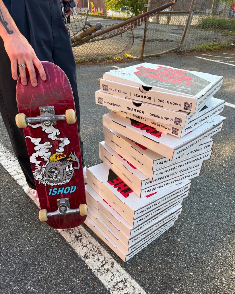 Upper Crust Pizza & Chicken tweet media