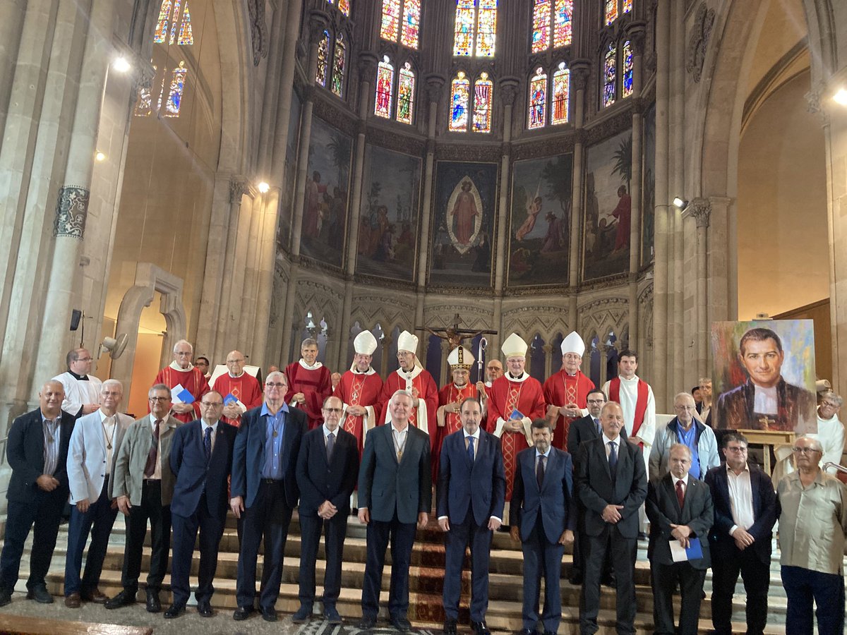 Celebrem la joia de la #beatificació del germà marista #Licarió amb germans maristes vinguts de diferents províncies i països, amb autoritats civils i amb la família i la delegació que ha vingut des de Suïssa, terra originària del beat! Per molts anys!