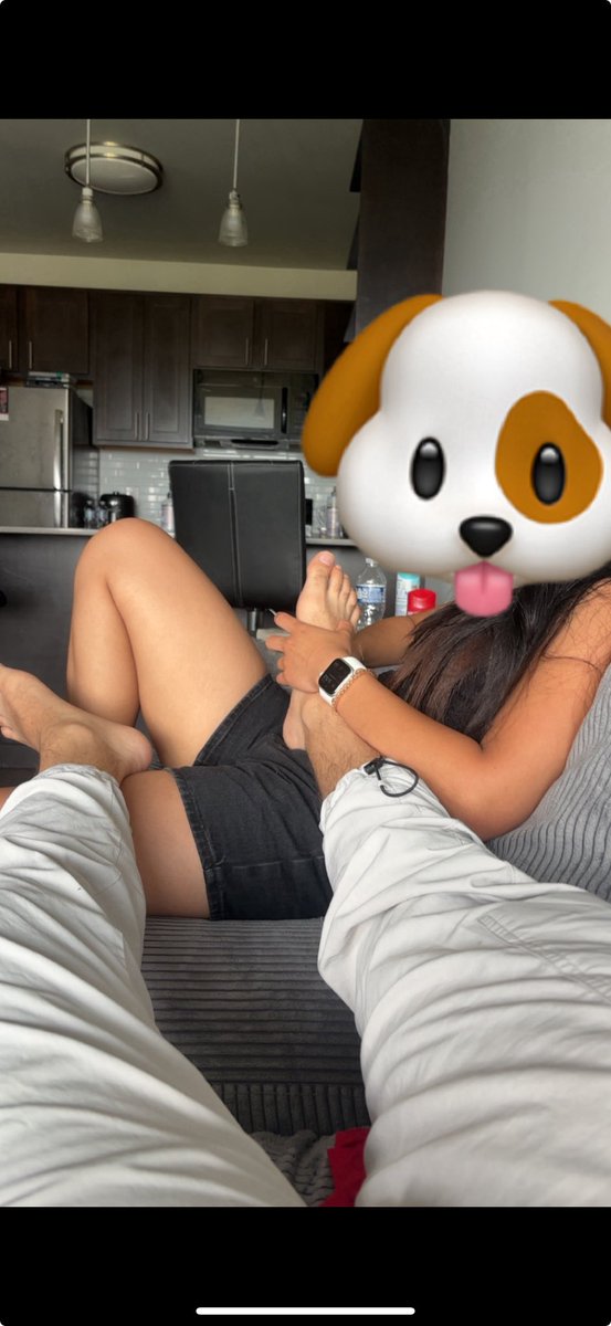 Alpha gets his feet rubbed by a different girl everyday. This should be ur mother instead. 
#findom #cashmaster #paypigs #malefeet #femsub #asianfemsub #footfetish #MNWO #muslimdom #michigan #girlslave #cucks #cuckolds