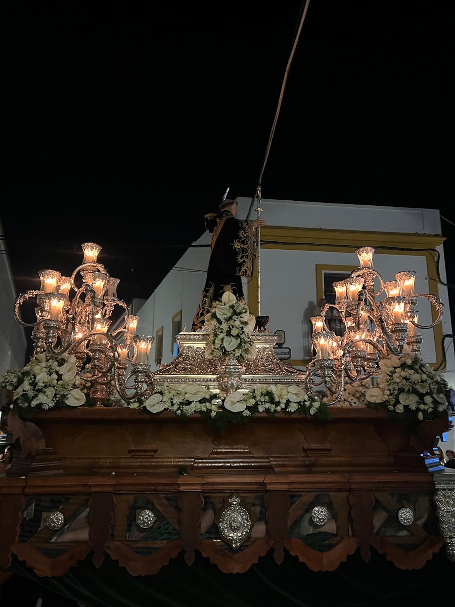 𝐀𝐂𝐓𝐔𝐀𝐋𝐈𝐃𝐀𝐃| En la tarde noche de ayer, nuestra Hermandad participó en la procesión gloriosa de nuestro Patrón San Benito Abad.

San Benito Bendito, ruega por nosotros.

Hermandad San Benito Abad - Lebrija 

#LosGitanos