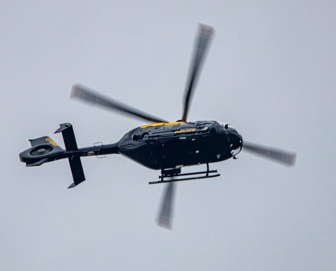 Yesterday, we assisted <a href="/swpolice/">South Wales Police</a> with a stolen vehicle that failed to stop. The driver ran through fields, but we guided officers in and he was swiftly cut off and detained. Great result thanks to strong teamwork on the ground and in the air. 🚁🚓👏 ^JS