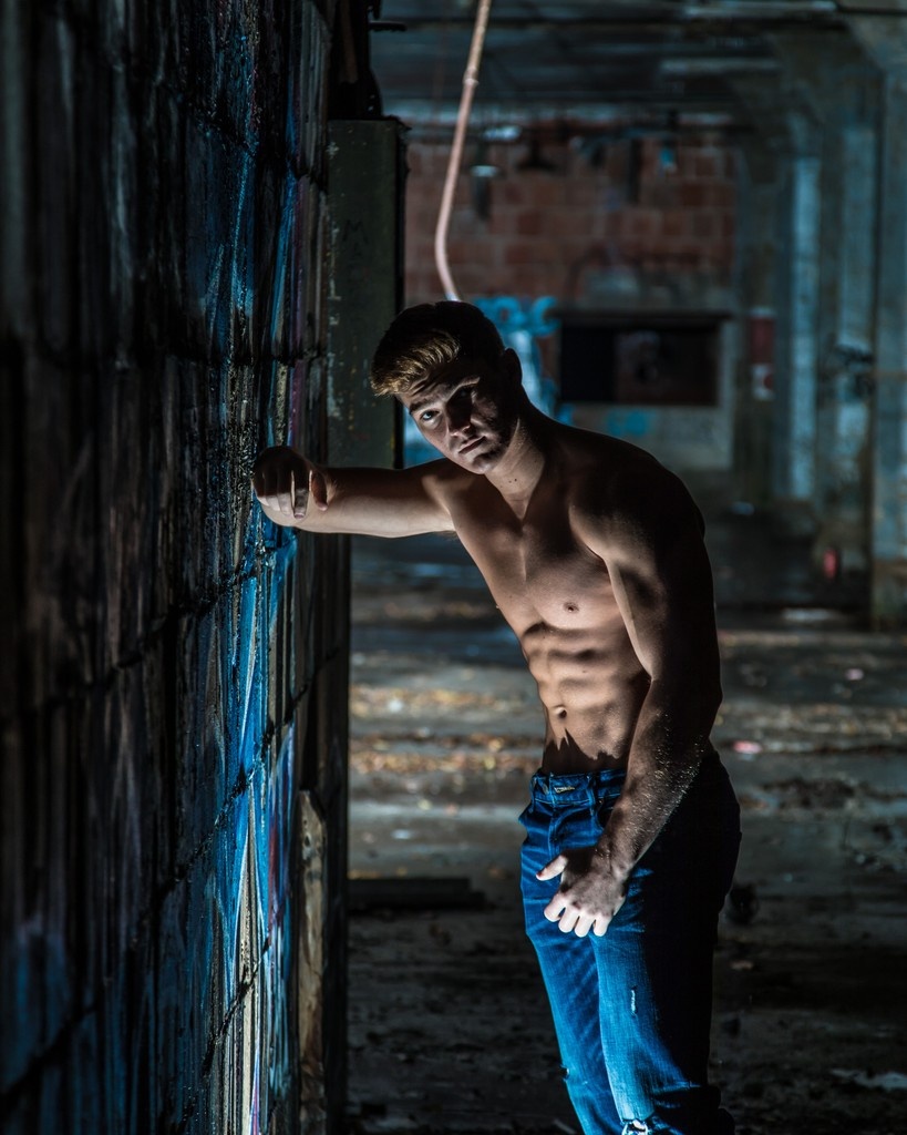 Physique Photography tweet media