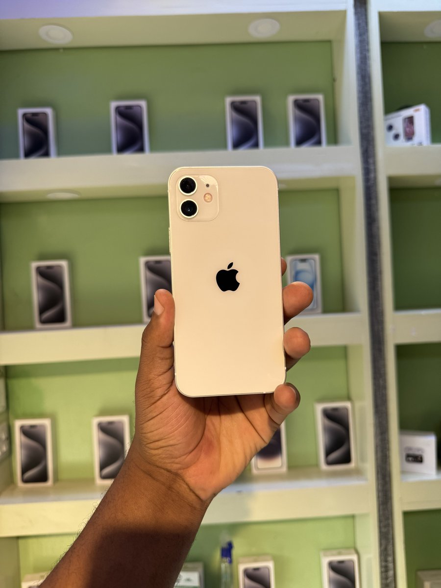 Iphone 12 plain 
gb64
685,000
Clean
0685292370