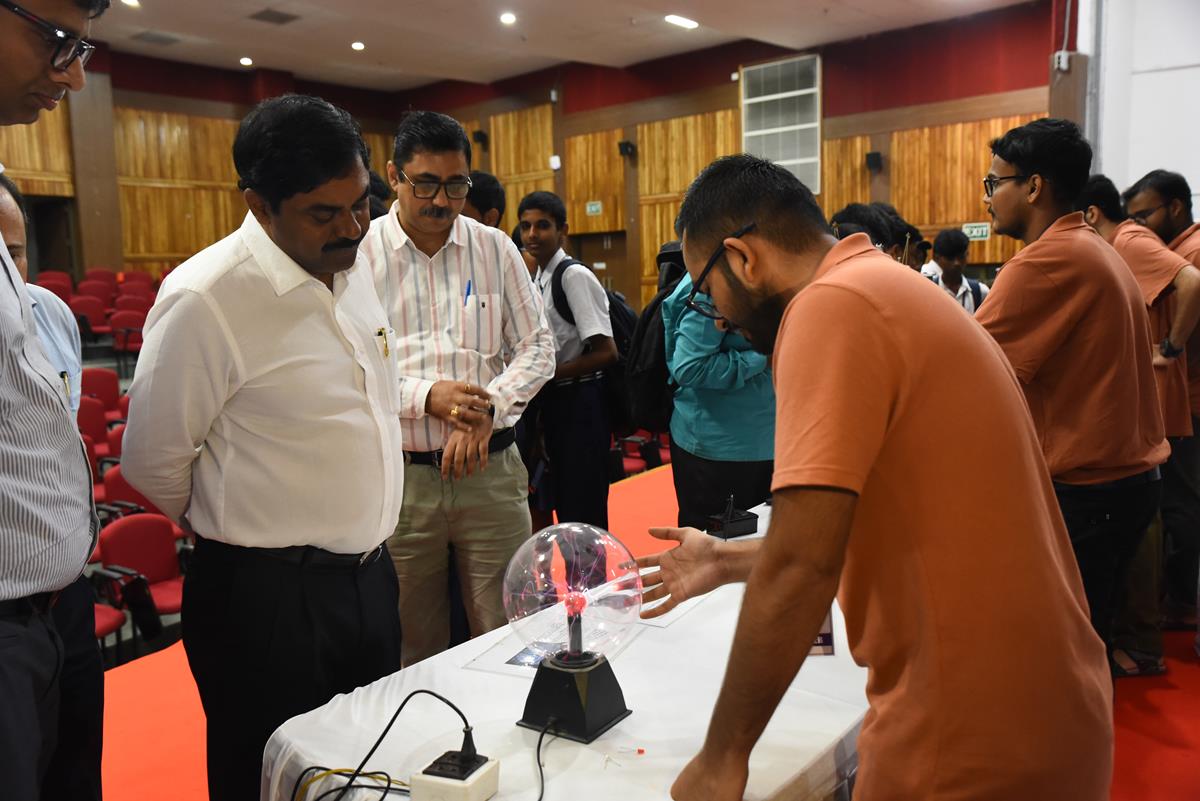 iiserkol's tweet image. IISER Kolkata celebrated it’s 20th Foundation  day on  July 11, 2025. Dr. G. Sateesh Reddy, Former Chief DRDO and  Secretary Defence R&amp;amp;D, Adviser to Honble Raksha Mantri graced the event as the Chief Guest.

@EduMinOfIndia @nawegate @PTI_News @PIB_India 
@skkhare781 @priyank_june