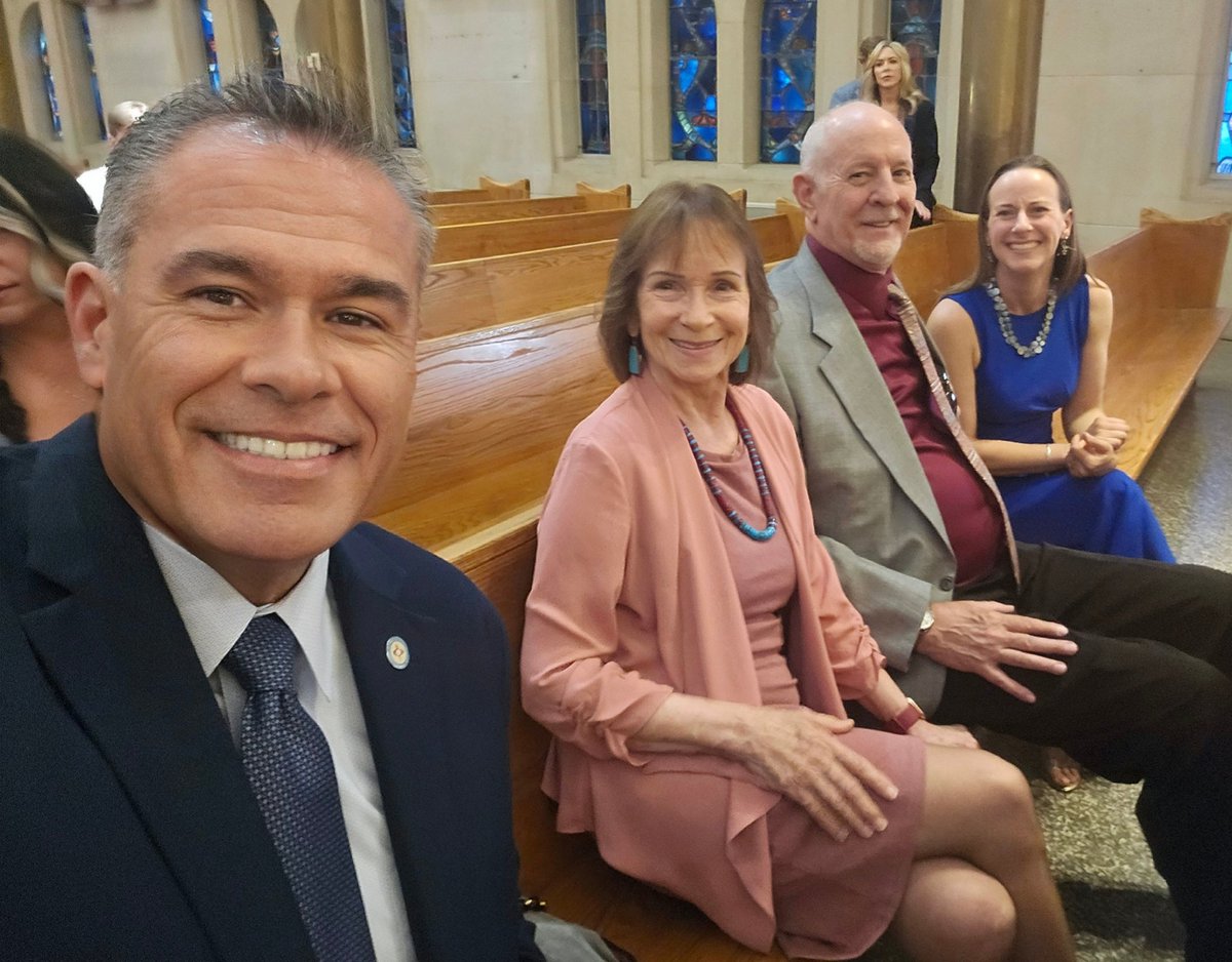 SenPadilla's tweet image. Congratulations to our New Mexico Senate Chief Clerk Cheri Hamilton and Cary Hamilton! I’m so proud of these two wonderful people. Their love for each other is truly special and shines so clearly. It was an honor to witness their beautiful wedding in downtown Albuquerque. Wishing…
