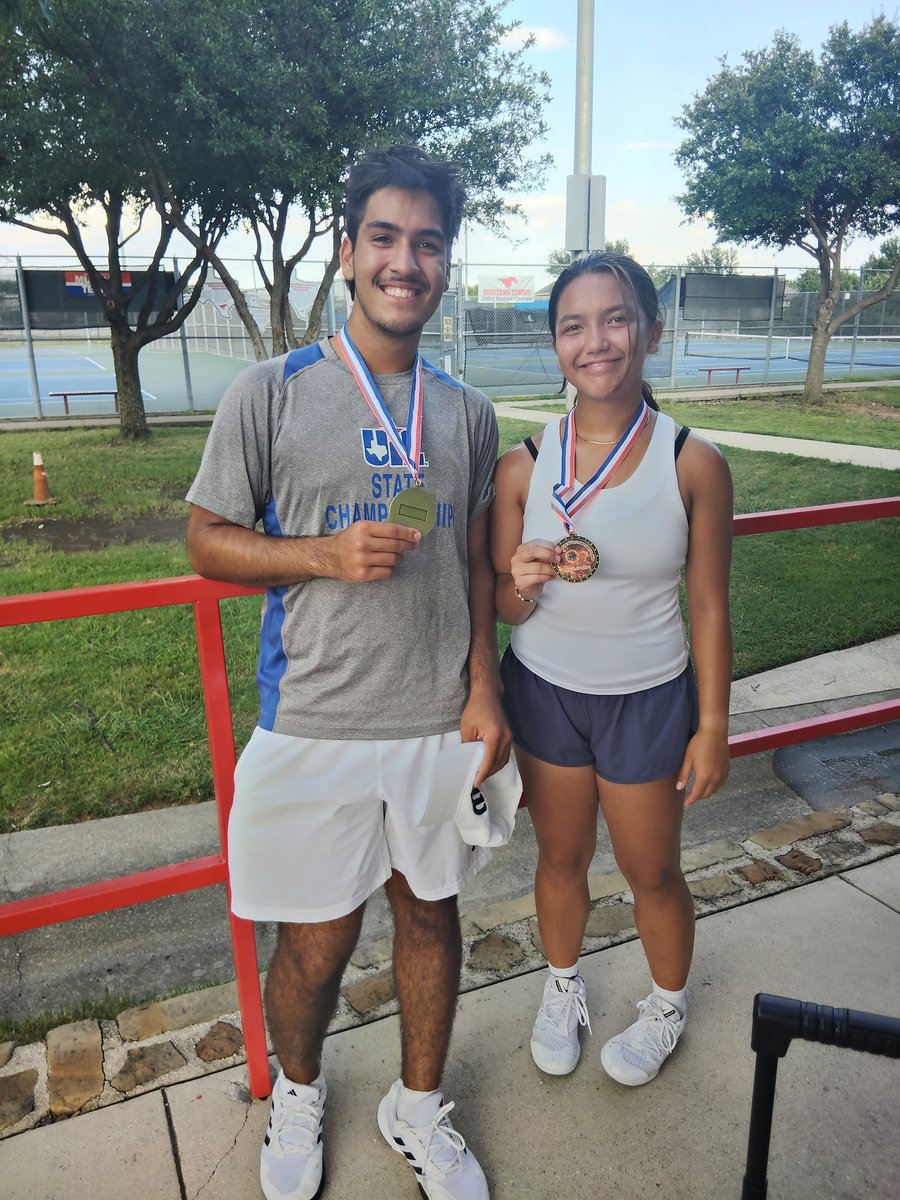 Another successful day for these Kaufman athletes.  Some competed in Crandall while others traveled all the way to Grapevine.  Shout-out to everyone who competed. #Lionpride #Liontennis