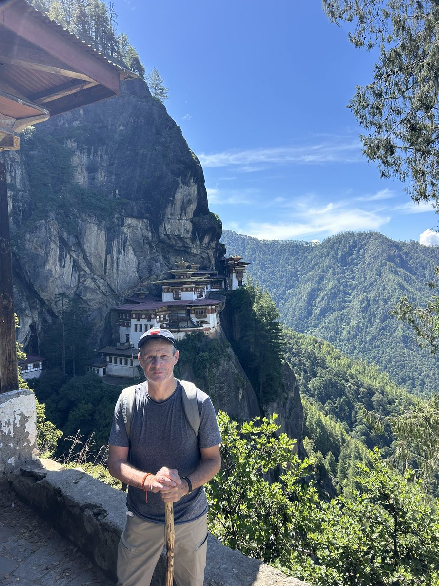 EUAmbIndia's tweet image. There are places in the world you just have to see once in your lifetime. Taktsang monastery aka Tiger’s nest in Paro, Bhutan🇧🇹. Right up there. You rise to the place and its magic. Spectacular. Iconic. Unique.