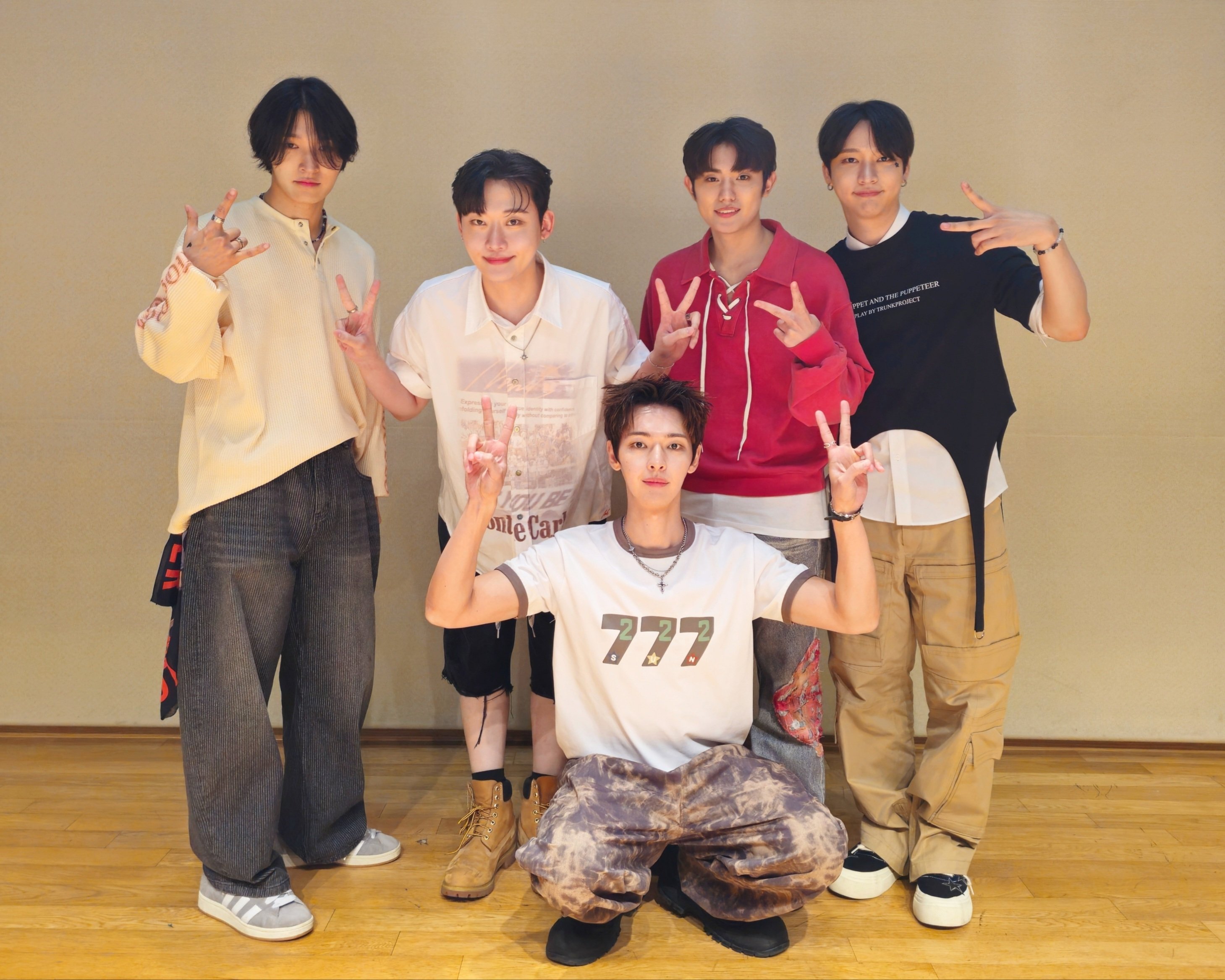 OnlyOneOf official (@OnlyOneOf_twt) / X