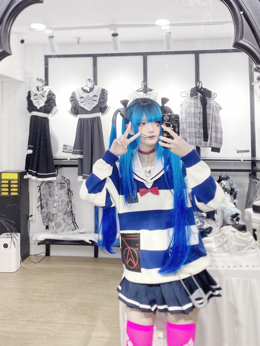 ling30000's tweet image. 上海にある地雷系店舗
可愛い服がたくさんある🥰
dimmoire新品ある