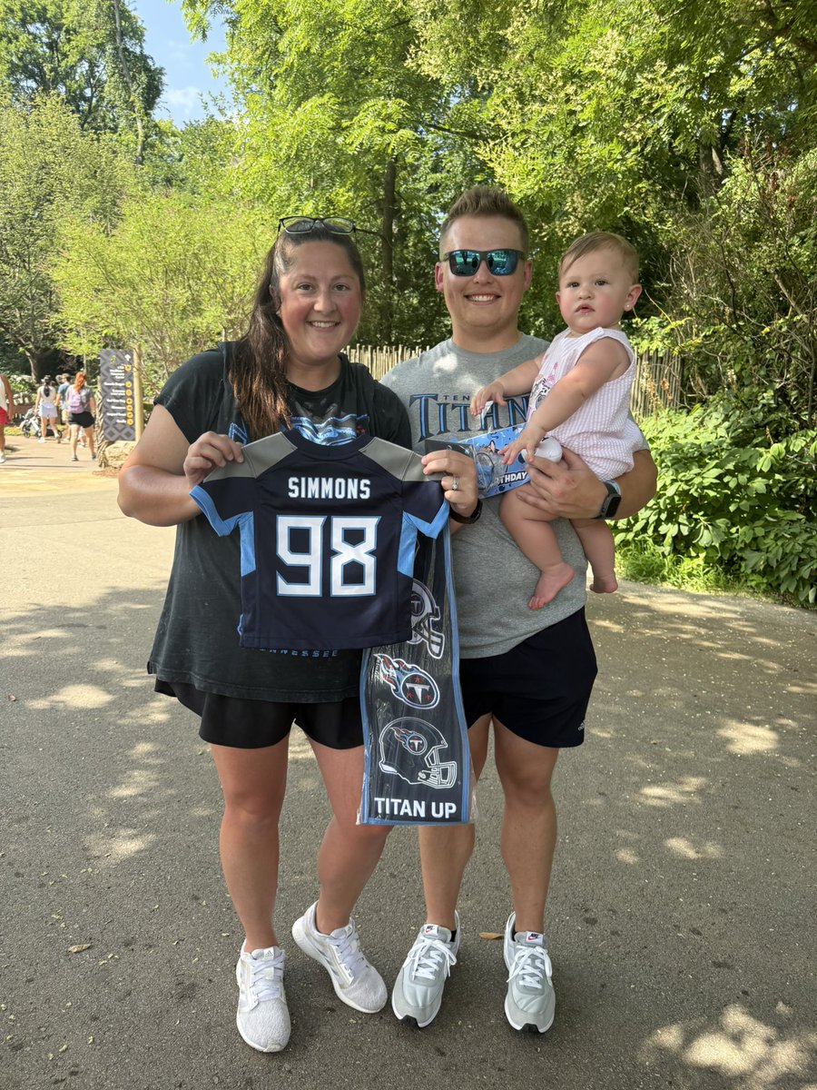 Kaden_Davis58's tweet photo. @Titans thanks for the awesome gear for my daughters 1st Bday!! #TitanUp https://t.co/eeKwLoaHRd