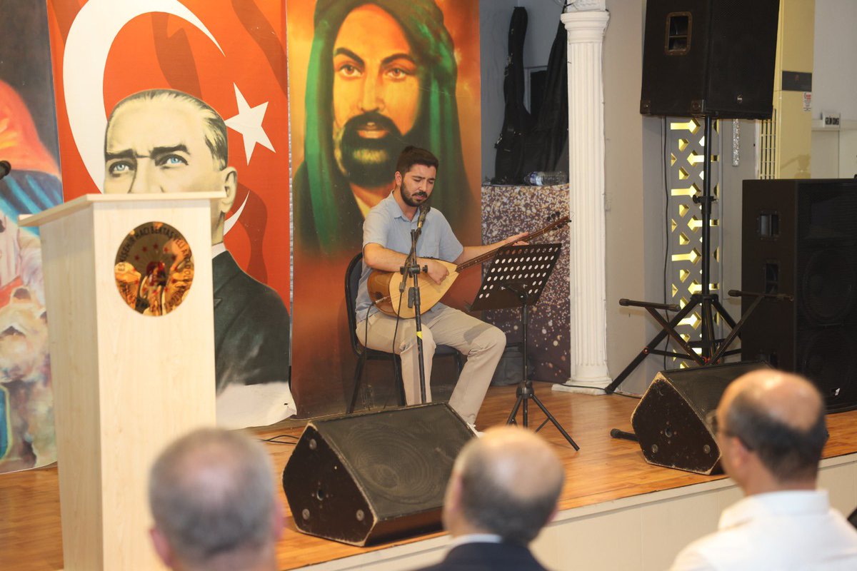 HABEV’in “Geleneksel Sevgi Seli” etkinliği kapsamında düzenlediği panel, yemek ve aşure buluşmasında bir aradaydık.

Toplumsal dayanışmayı, birlik ve kardeşlik duygularını güçlendiren bu anlamlı etkinlik için Hacı Bektaş-ı Veli Anadolu Kültür Vakfı’na gönülden teşekkür ediyorum.