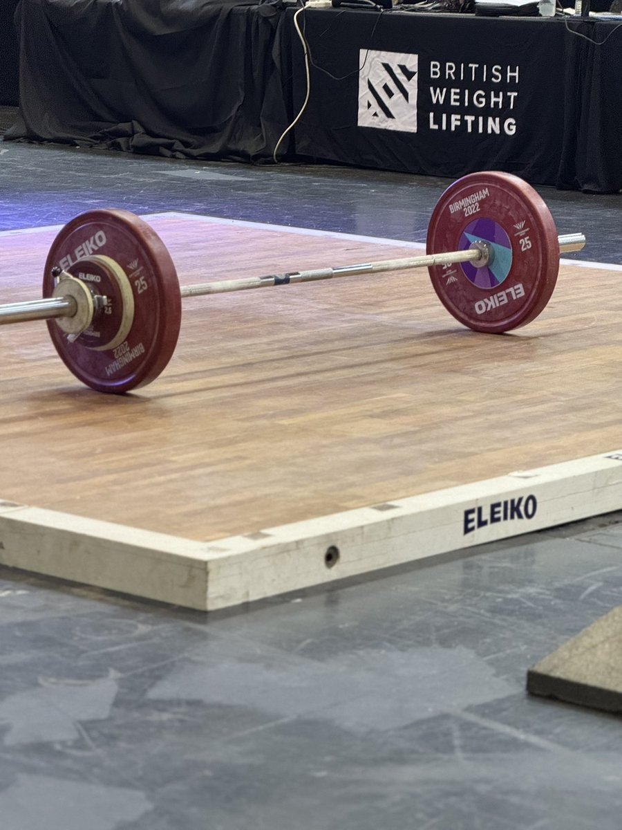 AlanMarch1981's tweet photo. Day two and this wasn’t the Bar I thought I’d be seeing!
🏋🏼♂️🤔🍻
British Weightlifting Champs, event presentation. #TeamAMS https://t.co/Khbm2GxmE1
