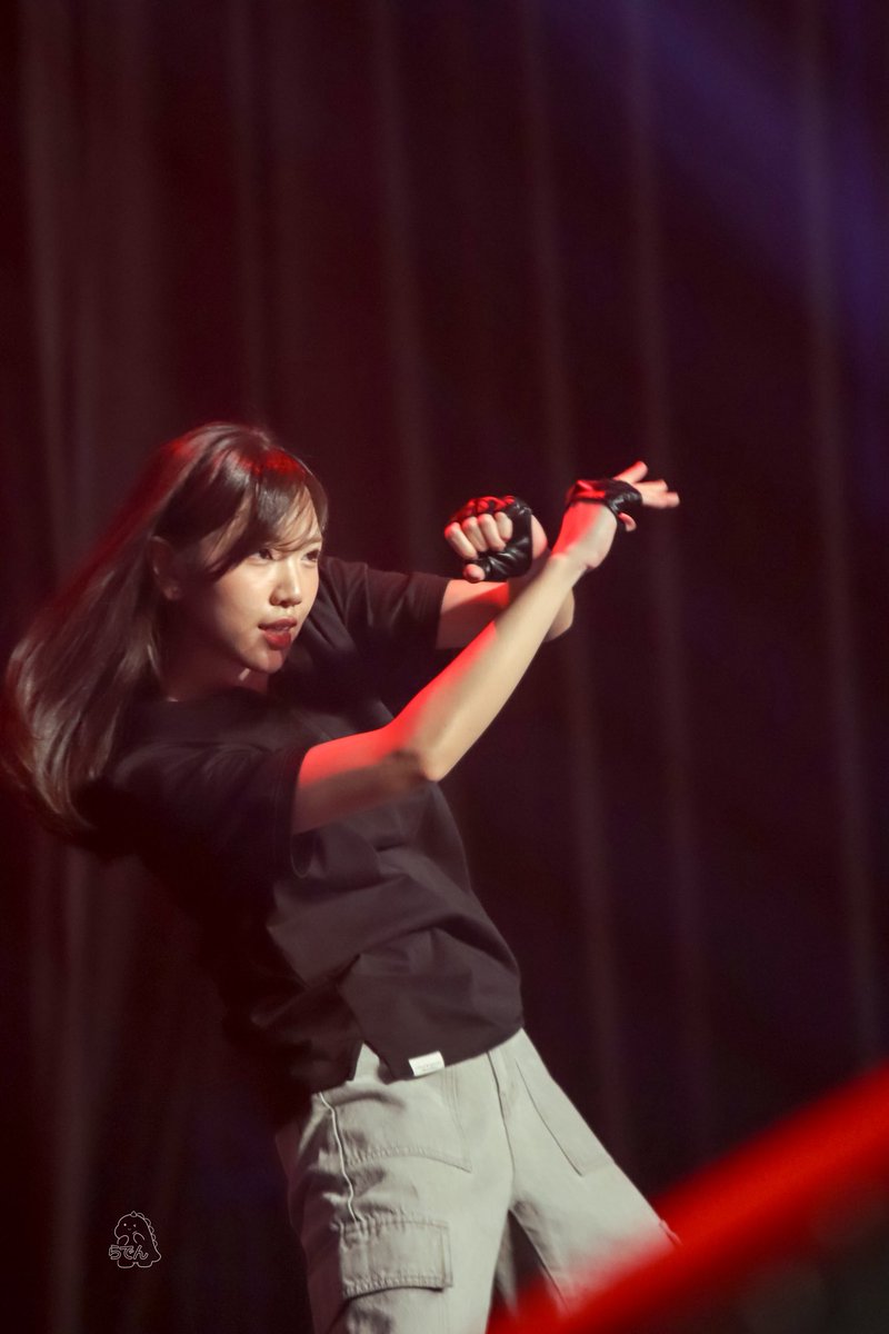 ~ Gracie

12072025 | JKT48 ALL IN TOUR SURABAYA