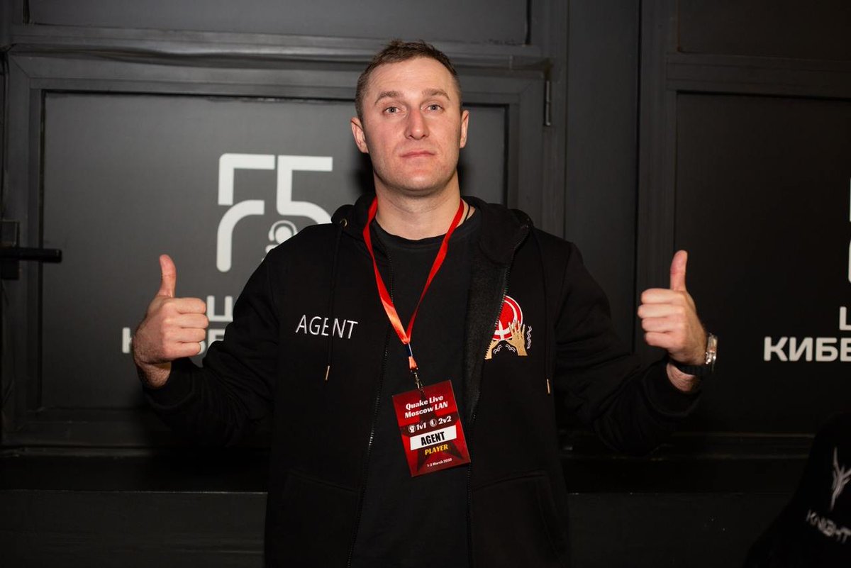 Quake250fps's tweet image. AGENT — the winner of EGB Cup #9!

In a tense final, he defeated ARSENY and claimed the tournament’s top prize! GG!

Here’s a fun twist: tomorrow this very matchup — AGENT vs. ARSENY — will kick off 250 FPS Season 3.
The perfect setup for a rematch and a fiery start to the…