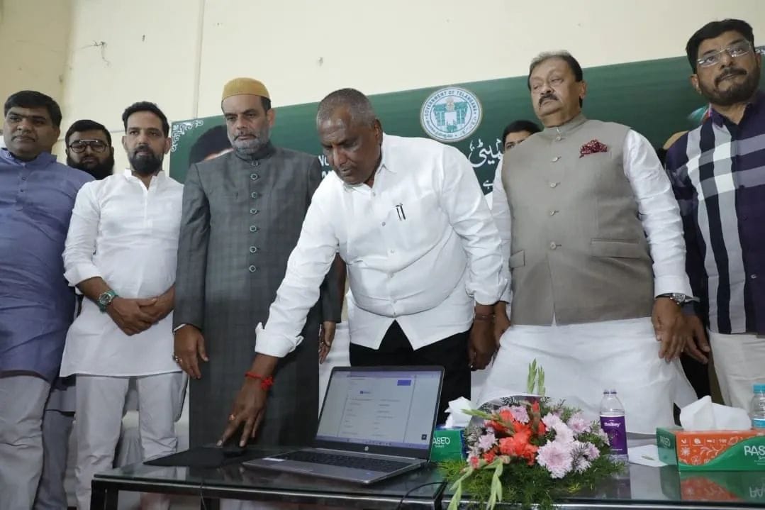 FaheemQureshinc's tweet image. Attended the inauguration of the Free Online Centre at Haj House, Nampally, Hyderabad, aimed at assisting pilgrims in submitting their Haj-2026 applications with ease.
The initiative was launched by Hon’ble Minister Sri @minister_adluri Garu and Telangana State Haj Committee…