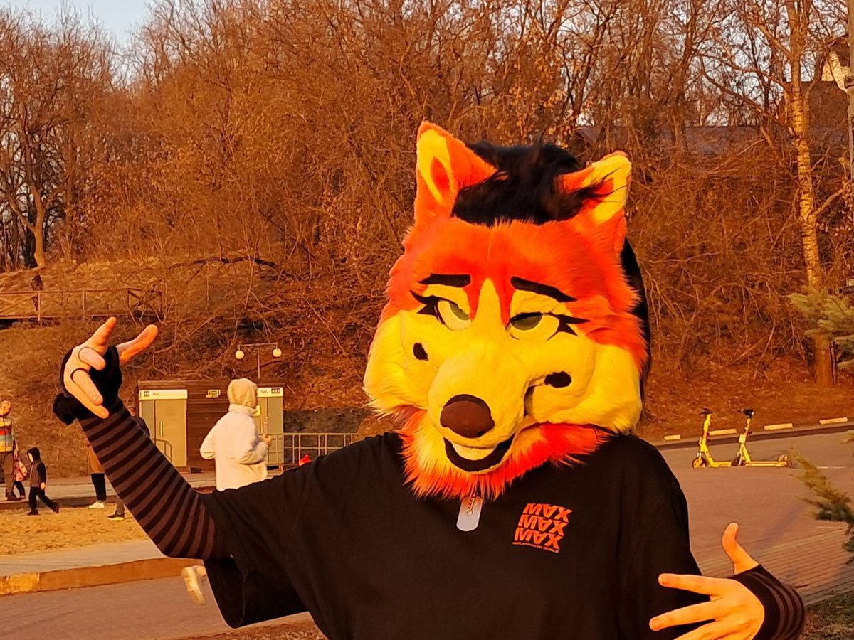 Sherlsup's tweet image. Remember I said that I can also make fursuits, at least it looks like a fursuit.
This is my second job.