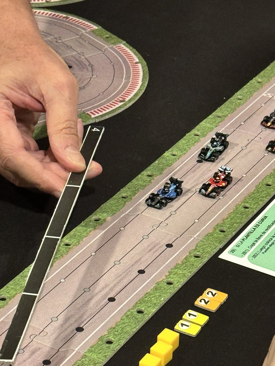 Hoy ha habido partida de demostración al próximo juego de carreras de <a href="/_lucky_loser_/">Lucky Loser games</a> con el mejor elenco de testers posible ❤️.
