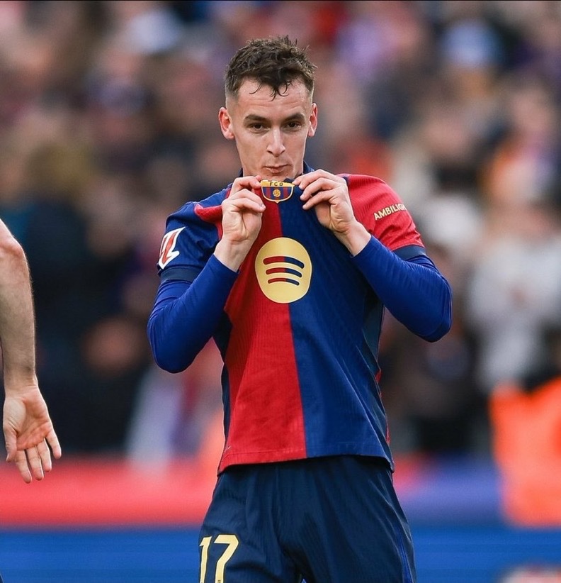 🚨 CONFIRMED: Rúben Amorim considers Marc Casado the ideal replacement for Ugarte in Man United's midfield. Arsenal and Chelsea also previously inquired about him, but Arsenal have signed Zubimendi and Christian Nørgaard.

— <a href="/mundodeportivo/">Mundo Deportivo</a>