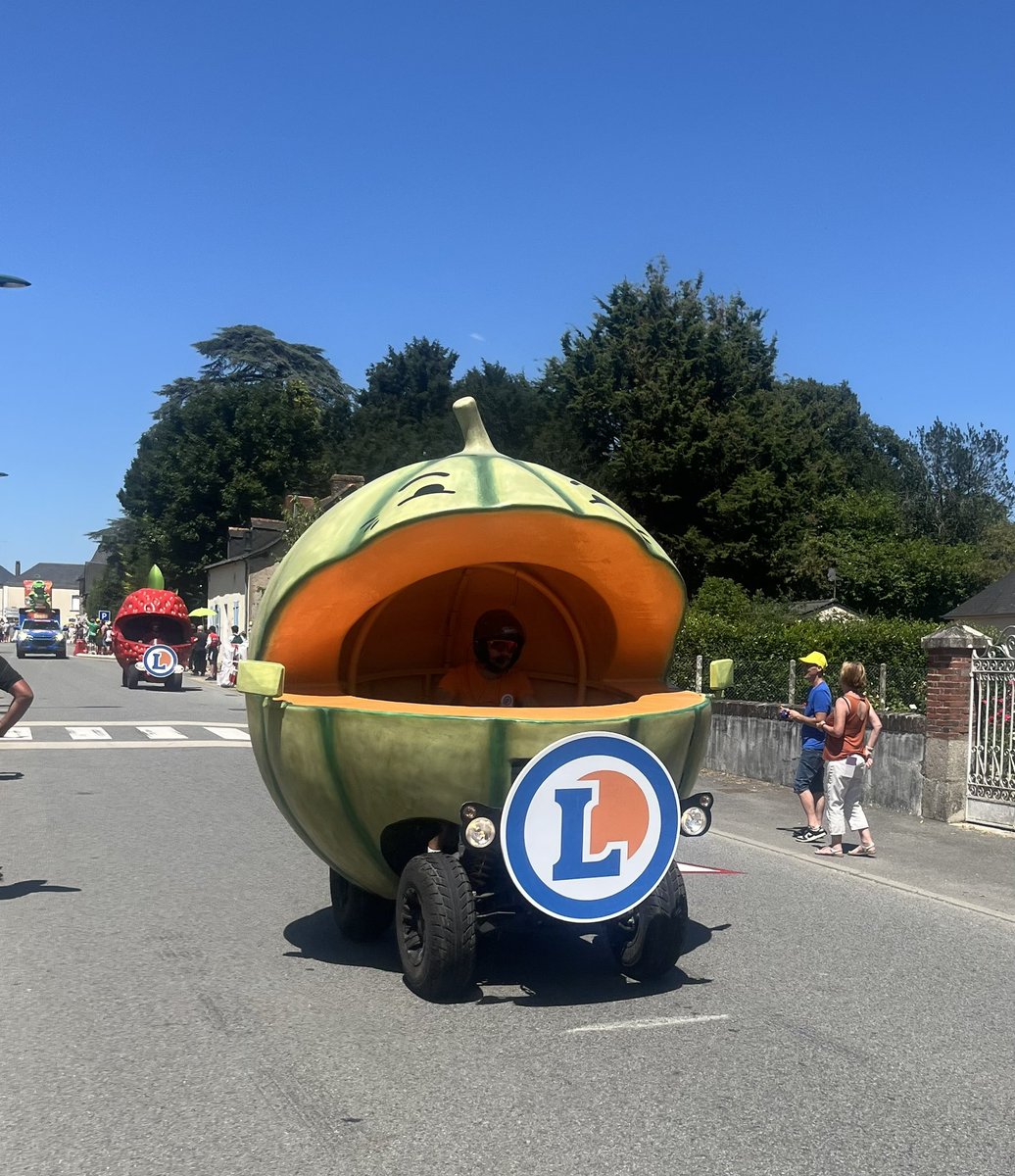 Passage de la 8ème étape du <a href="/LeTour/">Tour de France™</a> en <a href="/lamayenne/">La Mayenne, le Département</a> 😍🚴 #TDF2025