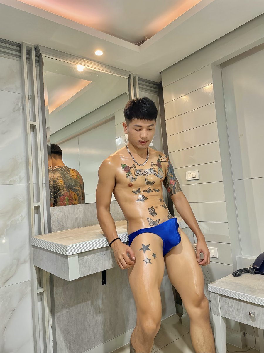 @Prettyboy3922 (@prettyboy3922) on Twitter photo ⚪️1 เกงในเทา ฟิวส์รุก 
🔵2 เกงในน้ำเงิน ฟิวส์รับ 
ชอบฟิวส์ไหนครับผม
กทม BKK ทักทายได้ครับ ⚪️1 เกงในเทา ฟิวส์รุก 
🔵2 เกงในน้ำเงิน ฟิวส์รับ 
ชอบฟิวส์ไหนครับผม
กทม BKK ทักทายได้ครับ