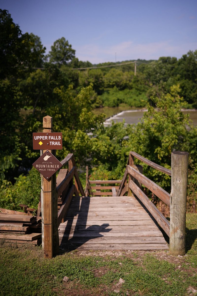 MorriseyWV's tweet image. Wonderful spending time in Tornado today, as we christened a new #MountaineerMile trail and new playground. There is so much incredible beauty across West Virginia — hope everyone has a chance to visit one of our scenic vistas and county and state parks!