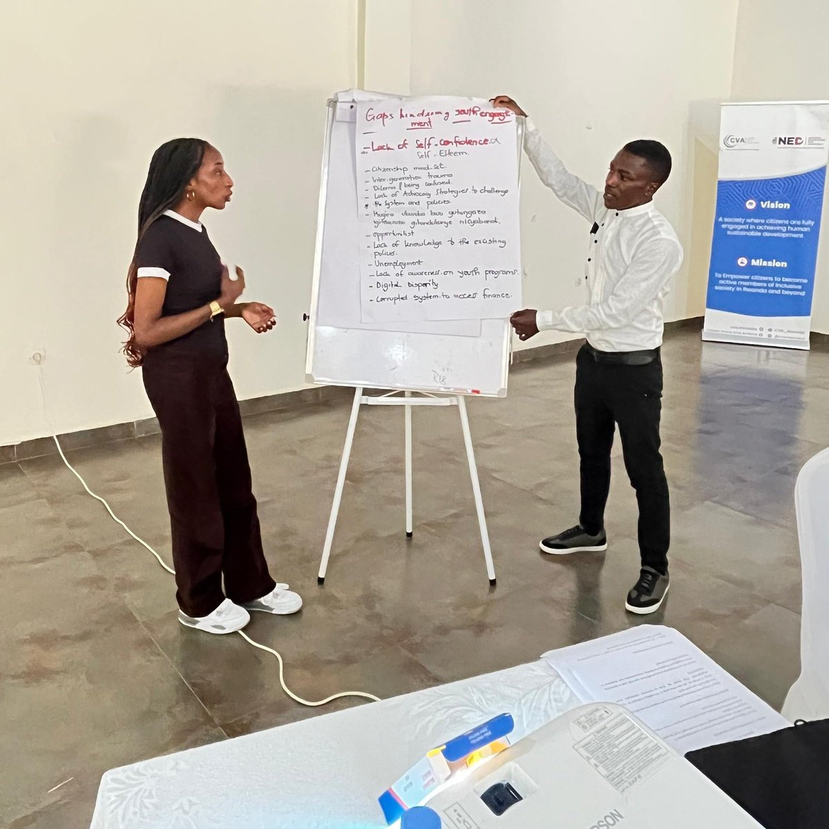 ben_habintwali's tweet image. Honored to represent @WGYB_NGO in the ongoing Training of Trainers workshop in @BugeseraDistr, led by @CVARwanda2016. We&apos;re building capacity to champion youth-led change in local governance and decision-making. Our voices belong at the table.
#YouthEmpowerment #LocalGovernance