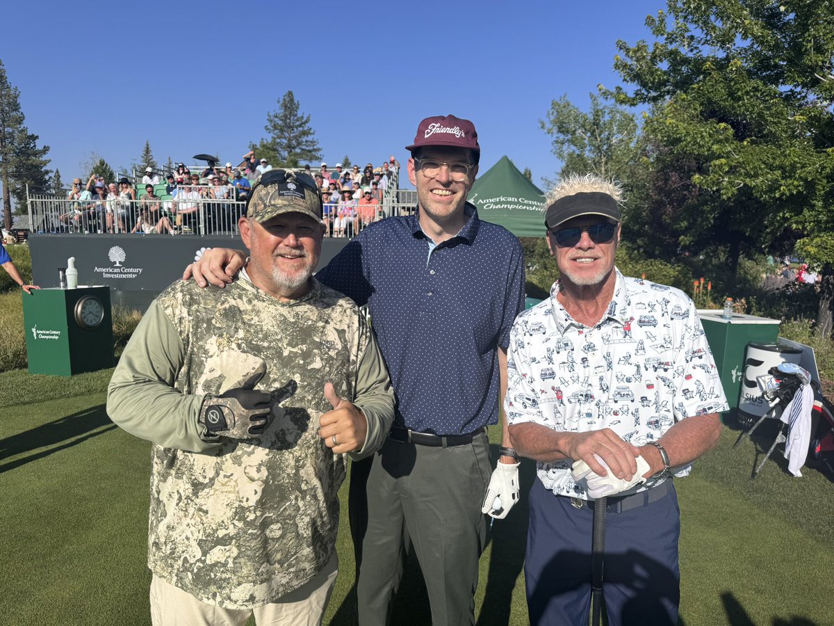 GitRDoneLarry's tweet image. What a great Saturday out with actor Tim Simons and Super Bowl Champion @JimMcMahon. The @ACChampionship is like no other! #accgolf