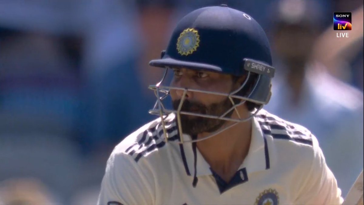 3RD CONSECUTIVE FIFTY BY RAVINDRA JADEJA - WHAT AN ASSET TO TEAM INDIA. 🇮🇳