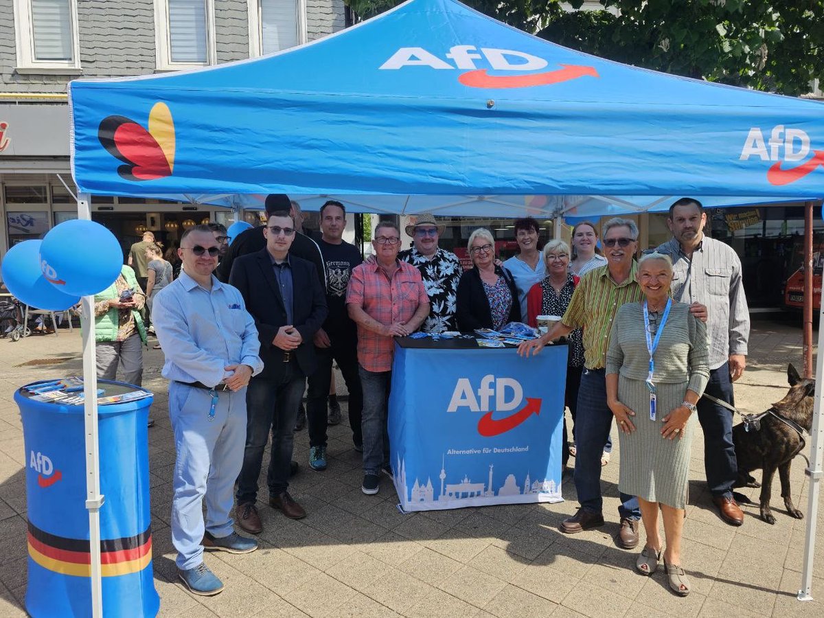 Der erste Infostand in Gevelsberg. Ennepe-Ruhr-Kreis. Ein riesen Erfolg.