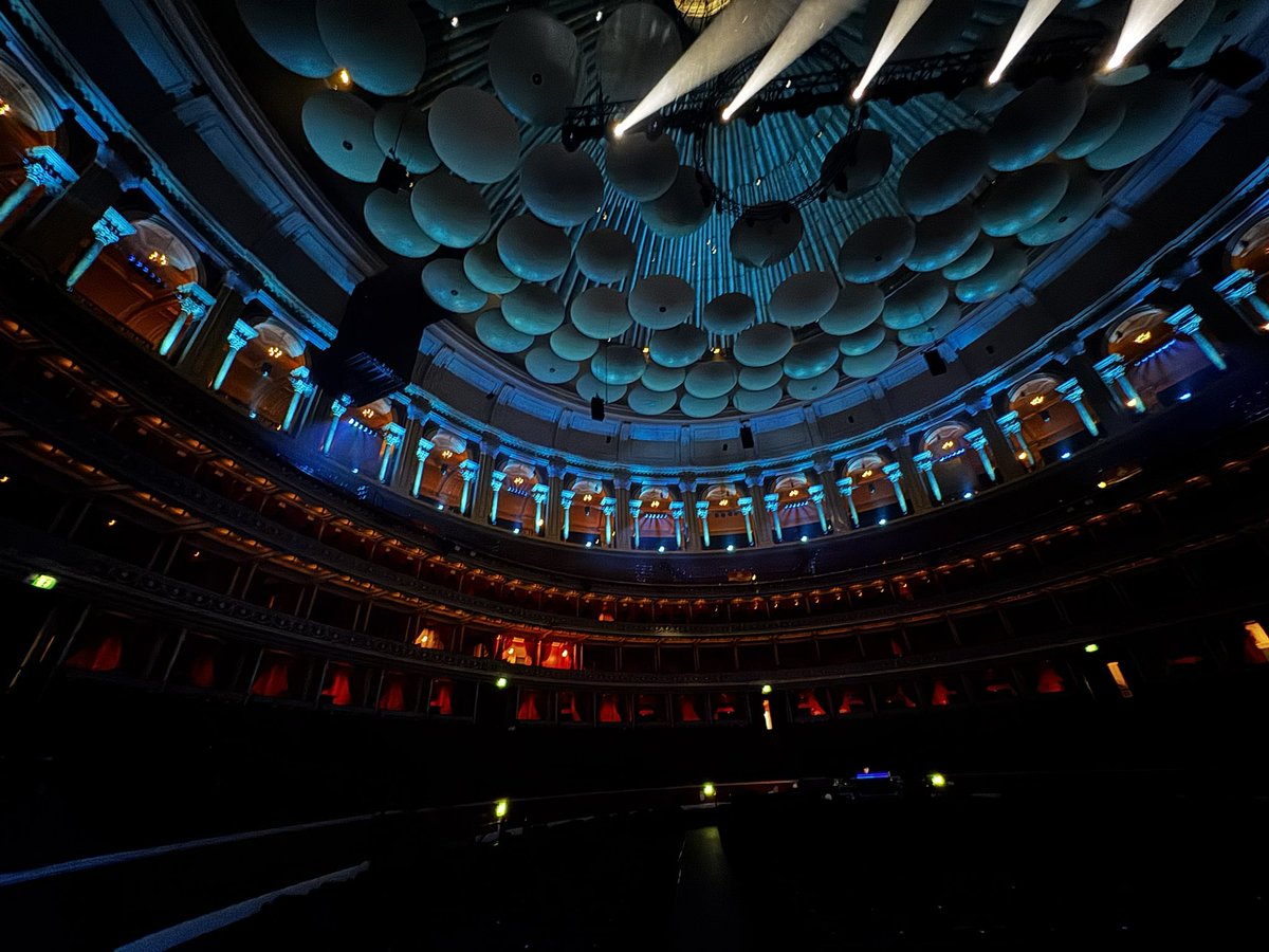 LJProds's tweet image. Happy Jeremy Jordan at the Royal Albert Hall day
PS. We have air con