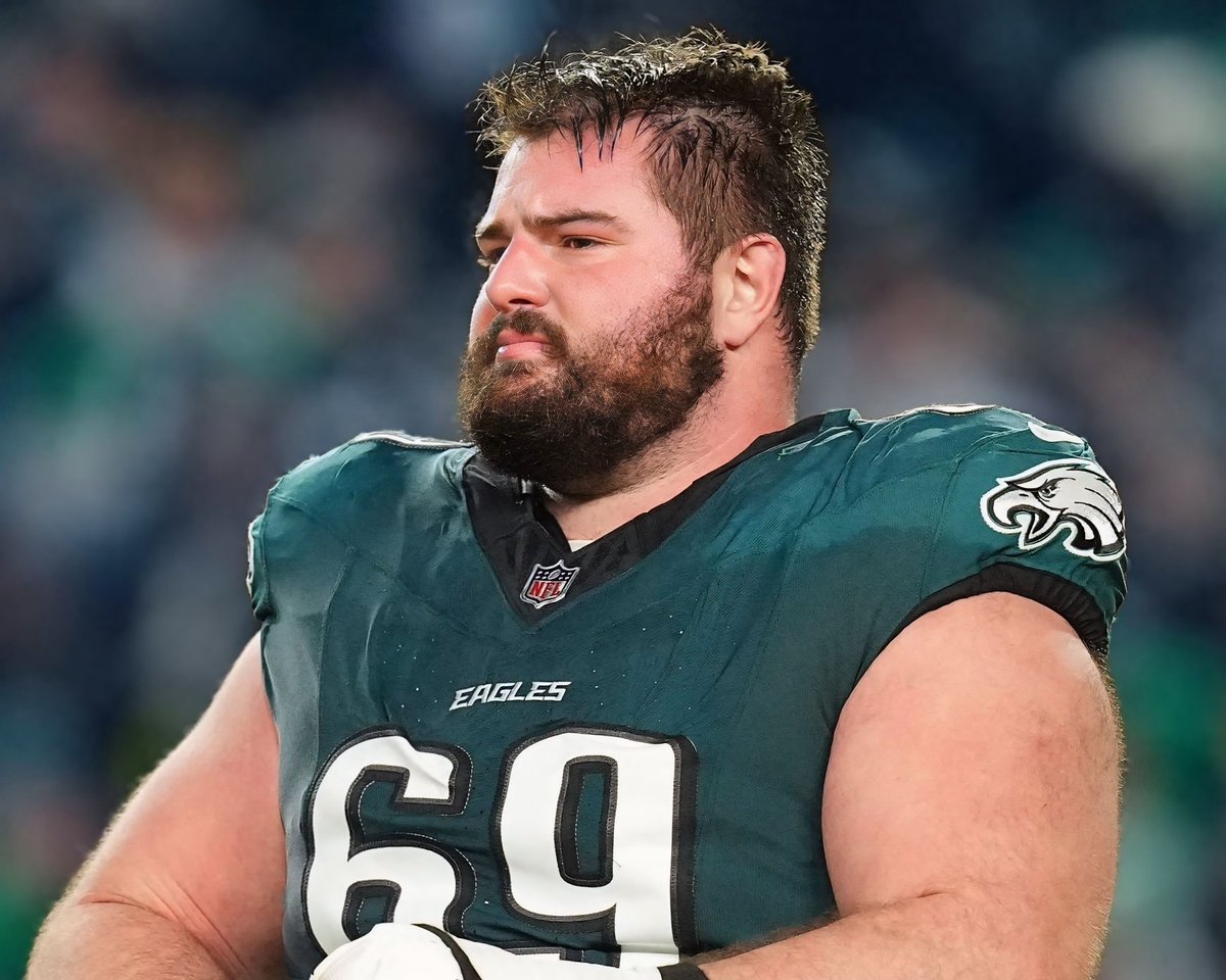 pheaglescentral's tweet image. TRENDING: Eagles guard Landon Dickerson was ranked the 5th best interior offensive lineman in the league by executives, coaches and scouts.
Center Cam Jurgens received votes but did not make the top 10.
Too high, too low, or just right?
(Via: @JFowlerESPN)