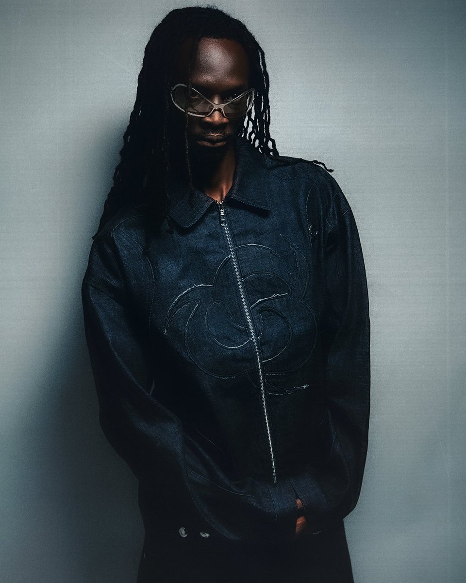 NicoBenz9's tweet image. on a fait quelques photos pour le nouvel ensemble en jean que j’ai créé