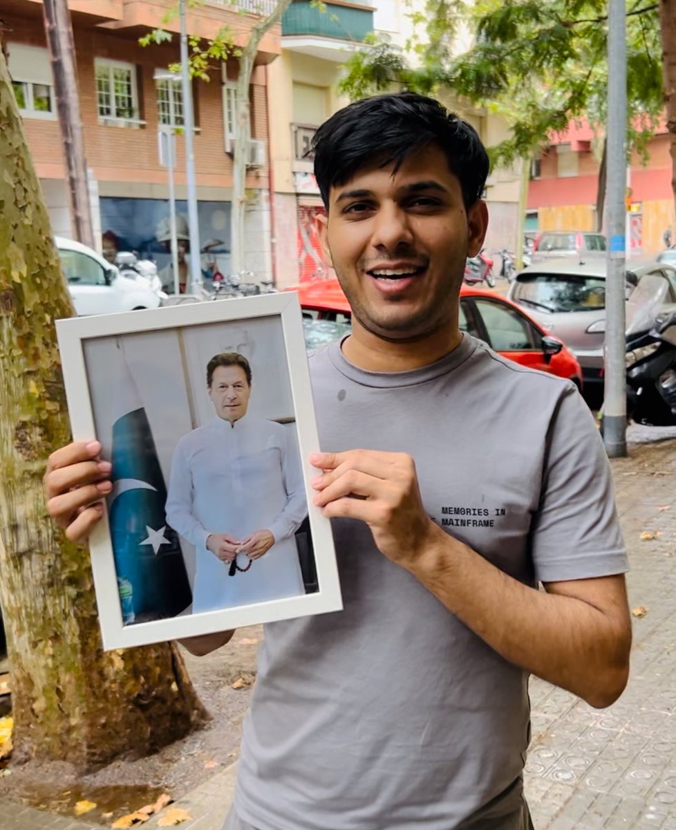 ابھی ایک ٹک ٹاک وڈیو آپلوڈ کردیا 
جکے دیکھے لنک سے : vm.tiktok.com/ZNd5KmtuG/