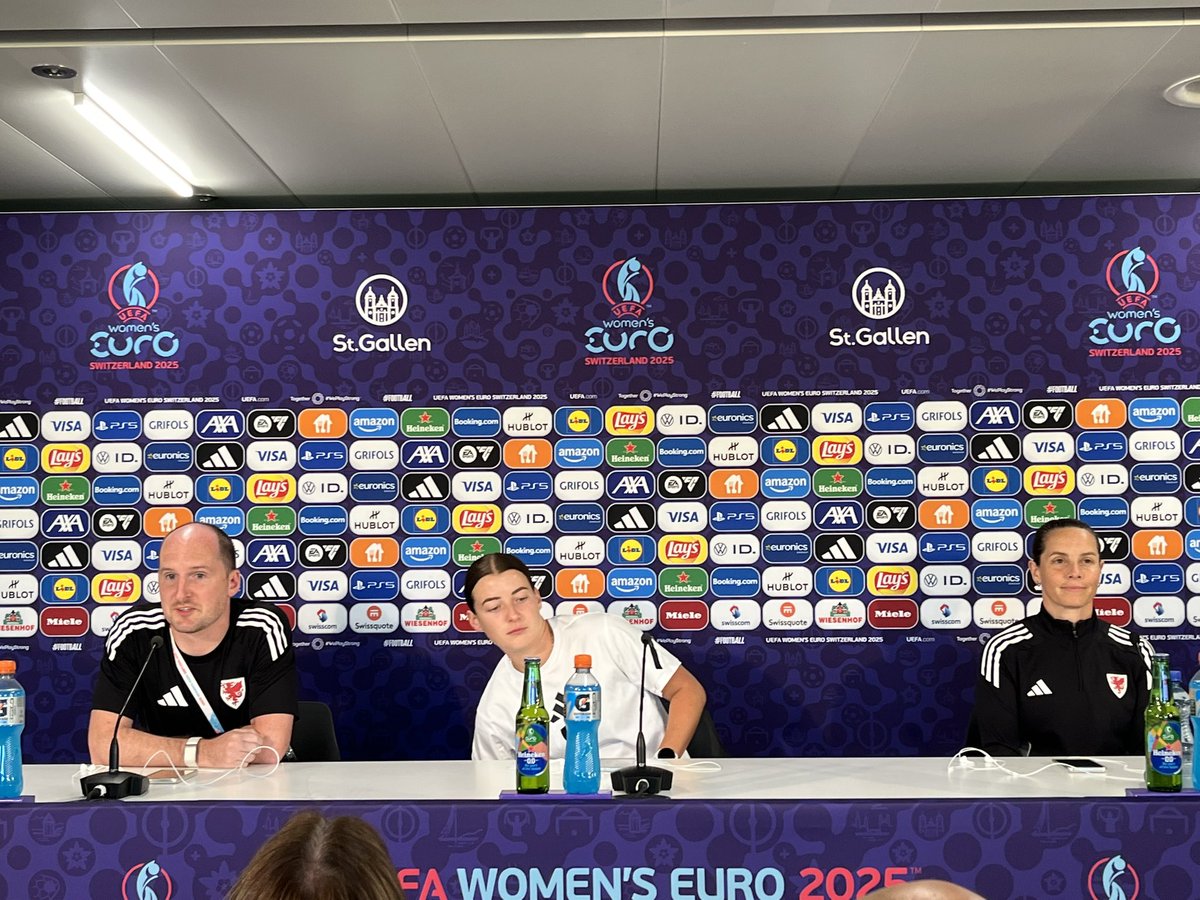 🏴󠁧󠁢󠁷󠁬󠁳󠁿 Rhian Wilkinson just compared the Wales-England rivalry to Canada vs USA, which is pretty spot on.