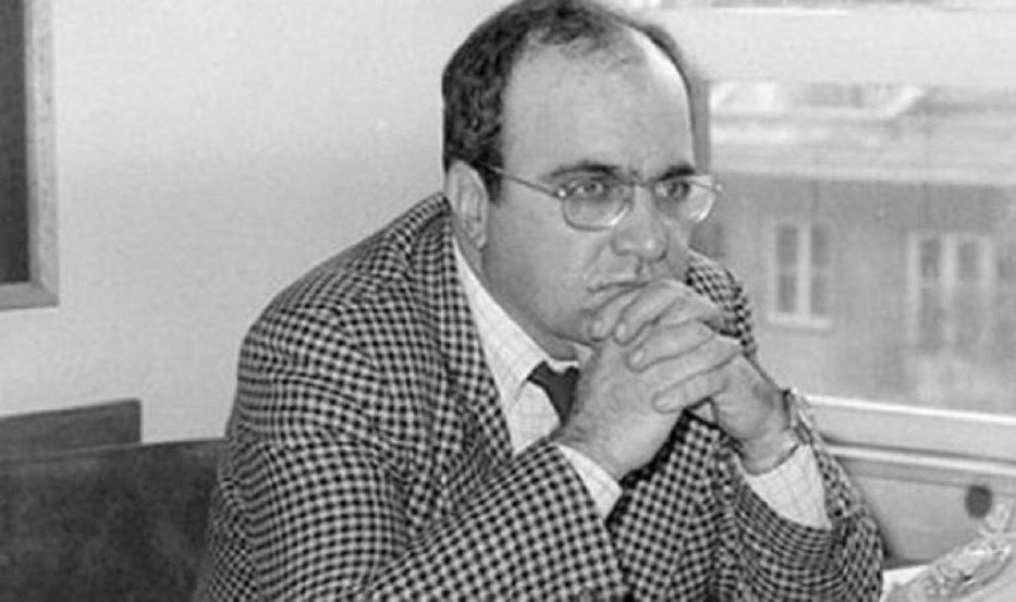 Uğur Mumcu: "PKK’nın yurtdışındaki kendi yayınlarını inceledim. İlk kez ikinci Cumhuriyet fikrini ortaya atan Abdullah Öcalan’ın bizzat kendisi olduğunu gördüm. Çünkü, Türkiye gibi bir ülkede devleti kuran siyasal düşünce Atatürkçülüktür. Bu düşünceyi, bu yollarla yıpratmak da