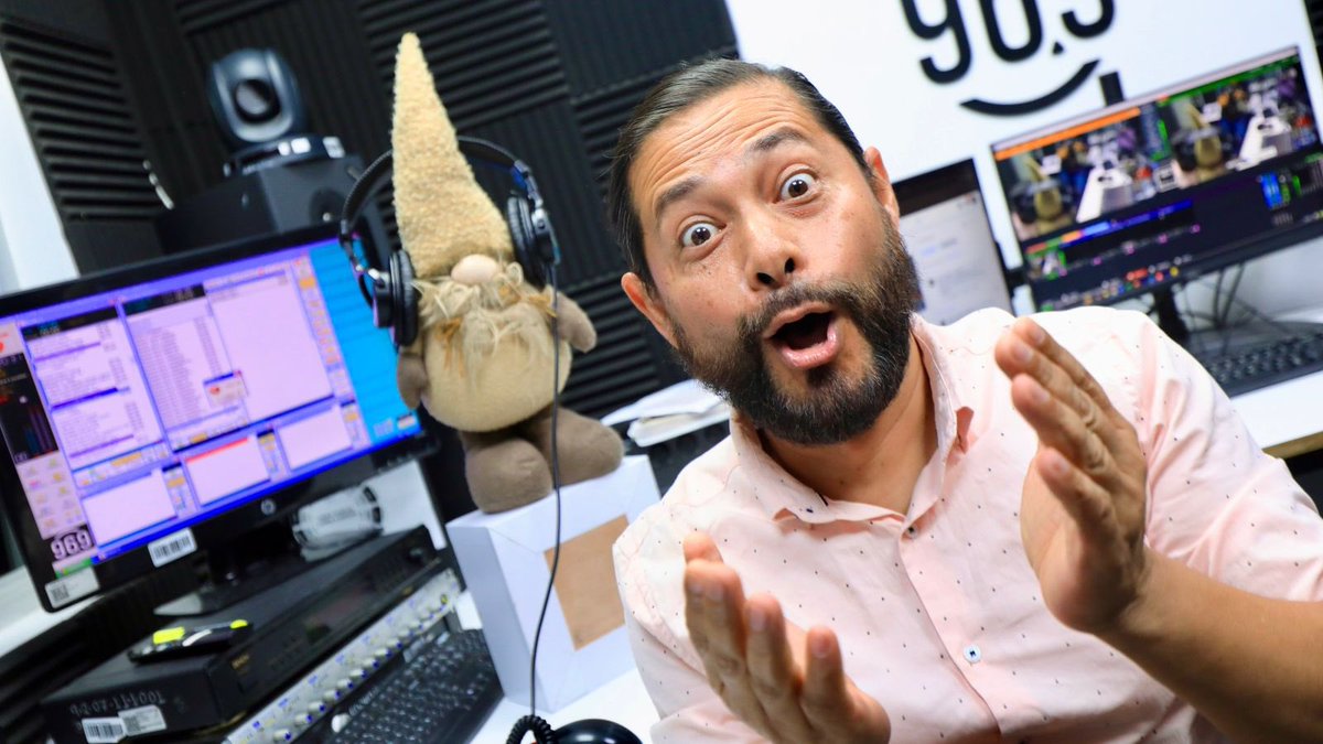 rsv969's tweet photo. ¡Buenos días, El Salvador!🇸🇻 Ya iniciamos #ModoFinD, sintonízanos por la señal del 96.9 FM y MyTuner, además en transmisión por #TikTok y #Facebook.📻📲
📞Escríbenos al 7682 9699
#RadioElSalvador #RumboAlCentenario https://t.co/dAWxDRhiYK