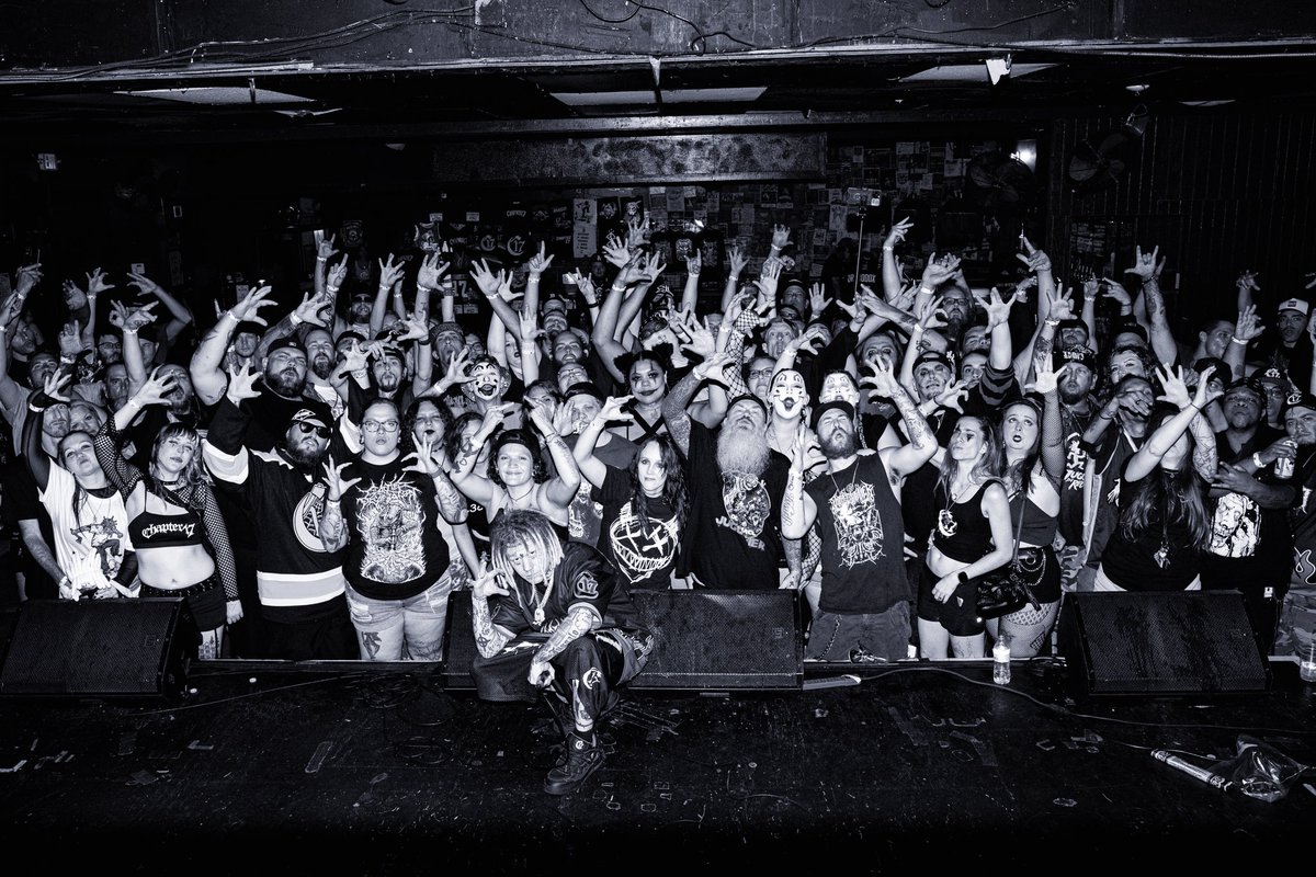 Ain’t no party like a Juggalo party cuz [fill in the blank] 
.
.
Thank you ORLANDO!!!! We getting ratchet in TAMPA tonight!!!! Pull up!!! We at Orpheum!!!! WHOOP WHOOP!!!!!
.
.
ANOTHER SUMMER IN HELL D0T C0M
