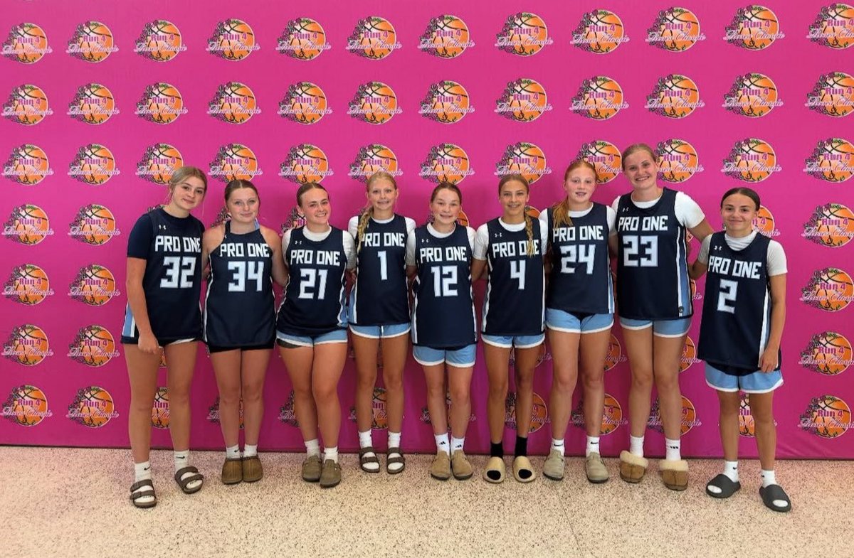 Doing work at <a href="/TFNsRun4Roses/">TFN's Run 4 Roses</a>
