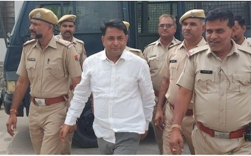 Niranjan Meena (@niranjanmeena25) on Twitter photo आपके हिसाब से नरेश मीणा जी को जेल से बाहर निकलते ही किस पार्टी का हाथ थामना चाहिए ओर क्यों? <a href="/NareshMeena__/">Naresh Meena</a> #NareshMeena आपके हिसाब से नरेश मीणा जी को जेल से बाहर निकलते ही किस पार्टी का हाथ थामना चाहिए ओर क्यों? <a href="/NareshMeena__/">Naresh Meena</a> #NareshMeena