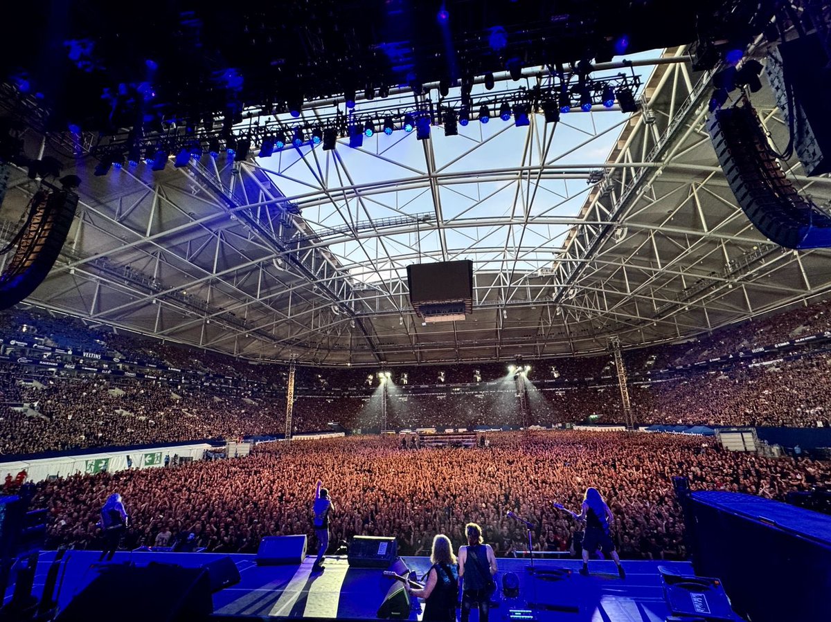IronMaiden's tweet image. Wow! Thank you Gelsenkirchen!
#IronMaiden #RunForYourLivesWorldTour #KillerKontent