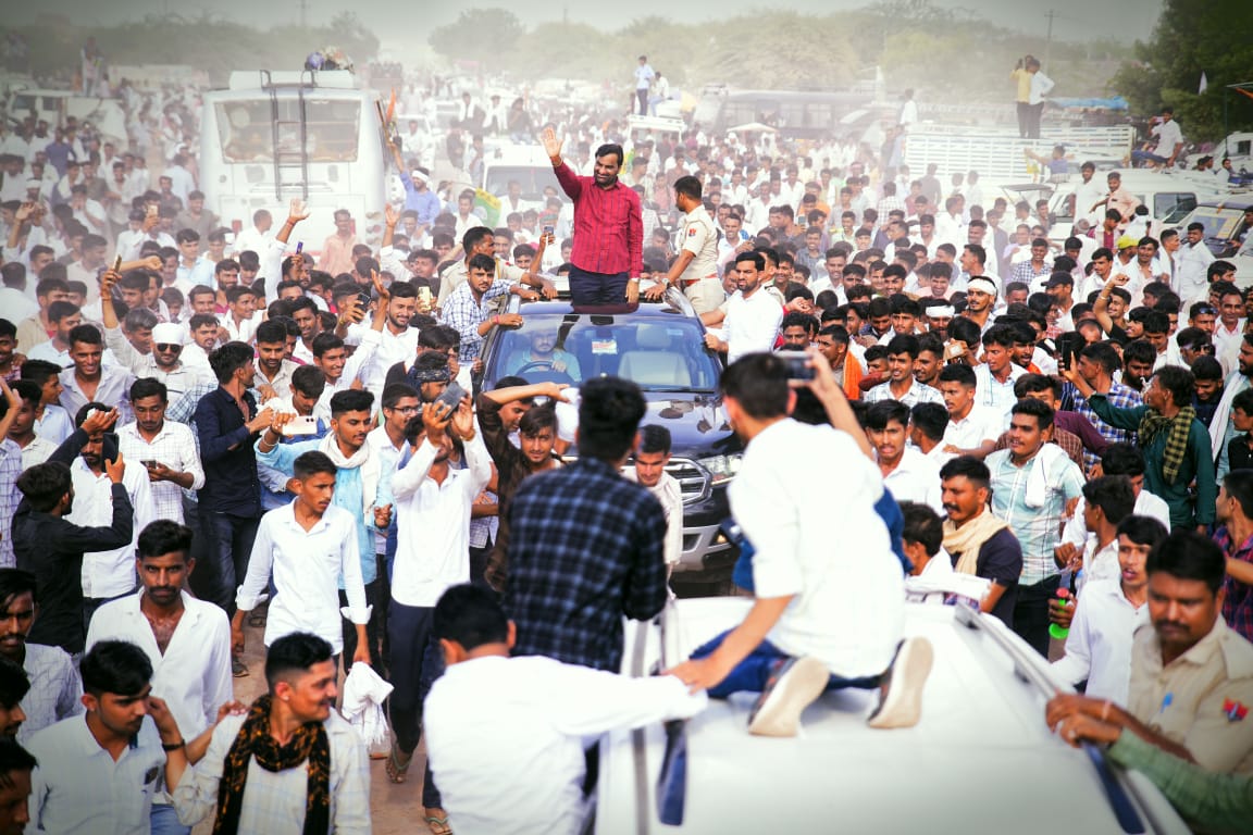 लिखते रहो और माफियाओं के राज खोलते रहो।
#माफिया_संरक्षक_भाजपा