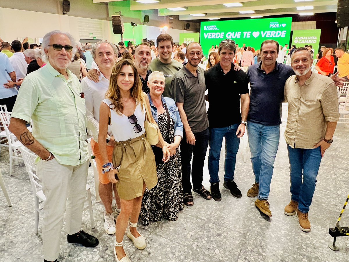 Alfonso R Gómez Celis (@gomezdcelis) on Twitter photo Andalucía quiere más sanidad, más educación, más futuro para su gente.
<a href="/mjmonteroc/">María Jesús Montero</a> tiene el compromiso y la solvencia para que nuestra tierra avance con alma, fuerza y dignidad.
¡Todo el socialismo está contigo!
¡El cambio es imparable! ✊🏾🌹
#AndalucíaQuiereCambio 💚 Andalucía quiere más sanidad, más educación, más futuro para su gente.
<a href="/mjmonteroc/">María Jesús Montero</a> tiene el compromiso y la solvencia para que nuestra tierra avance con alma, fuerza y dignidad.
¡Todo el socialismo está contigo!
¡El cambio es imparable! ✊🏾🌹
#AndalucíaQuiereCambio 💚